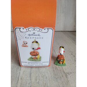 Hallmark snoopy and woodstock o'lanterns ornament Xmas